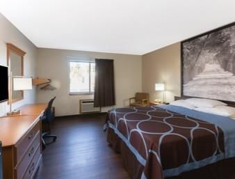 Super 8 By Wyndham Ft. Knox Area Hotel *
